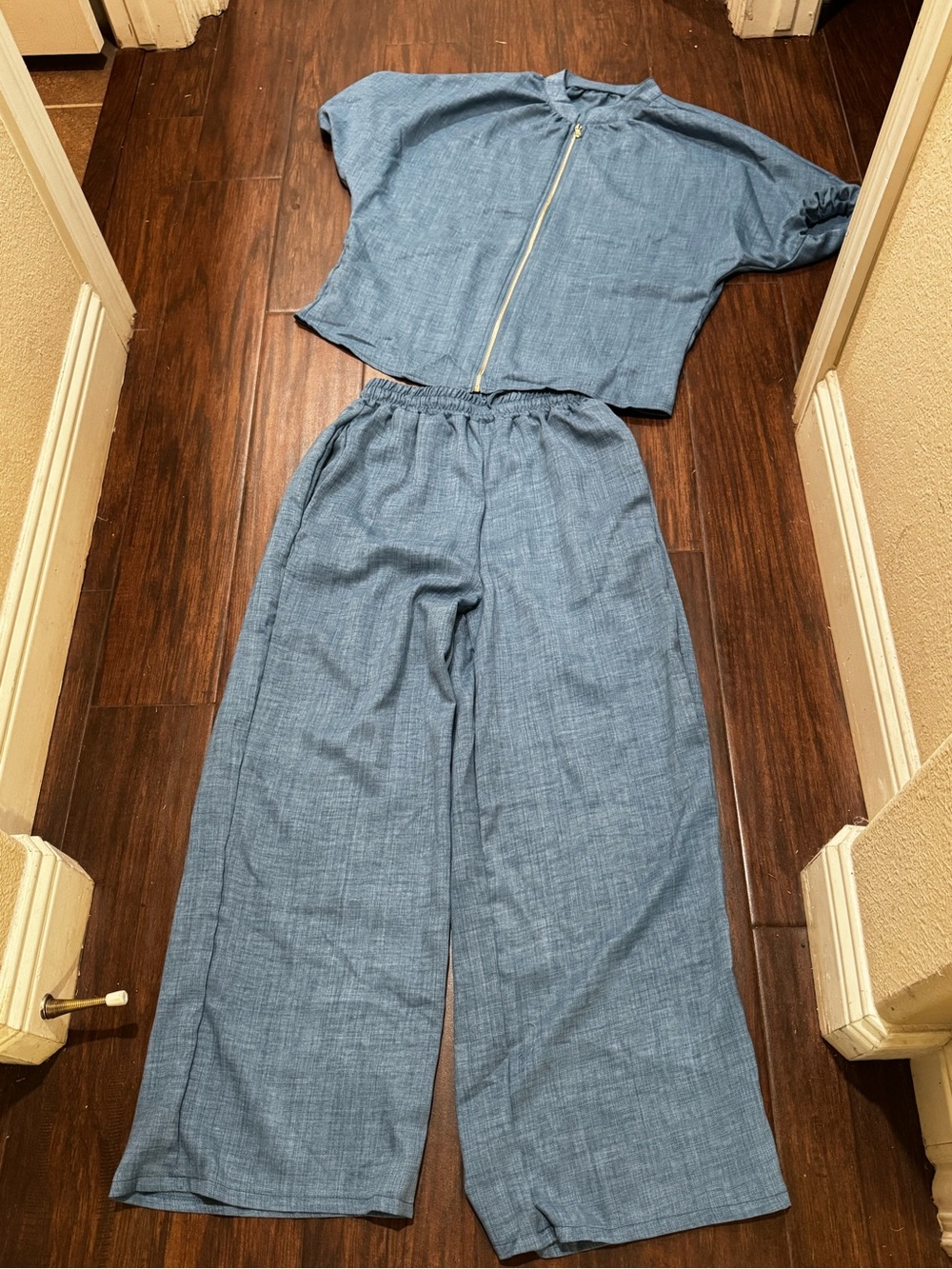 Relaxed Wide-Leg Pants Set in Chambray Blue - Women's Two-Piece